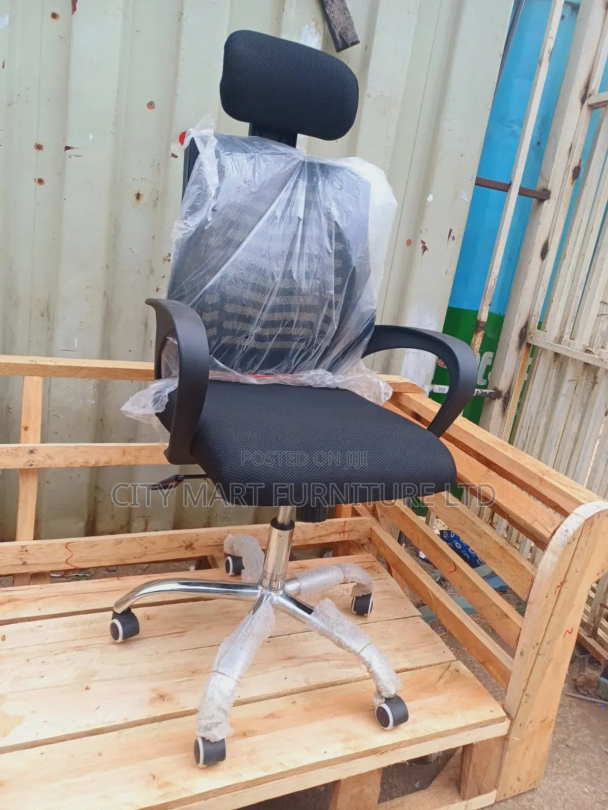 Smart Modern Headrest Office Chairs Offers! 