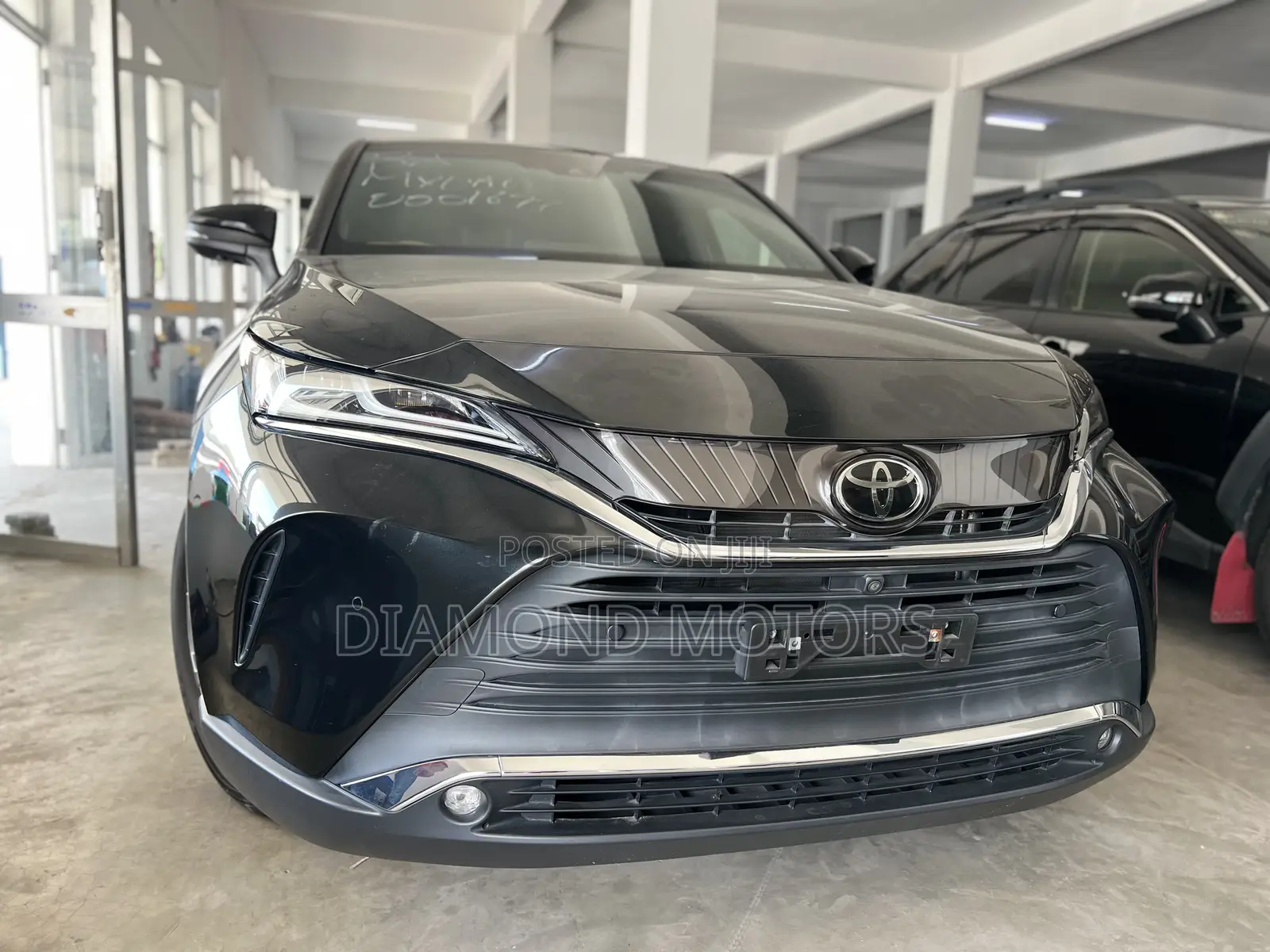 Toyota Harrier 2.0 4WD 2020 Matt Black