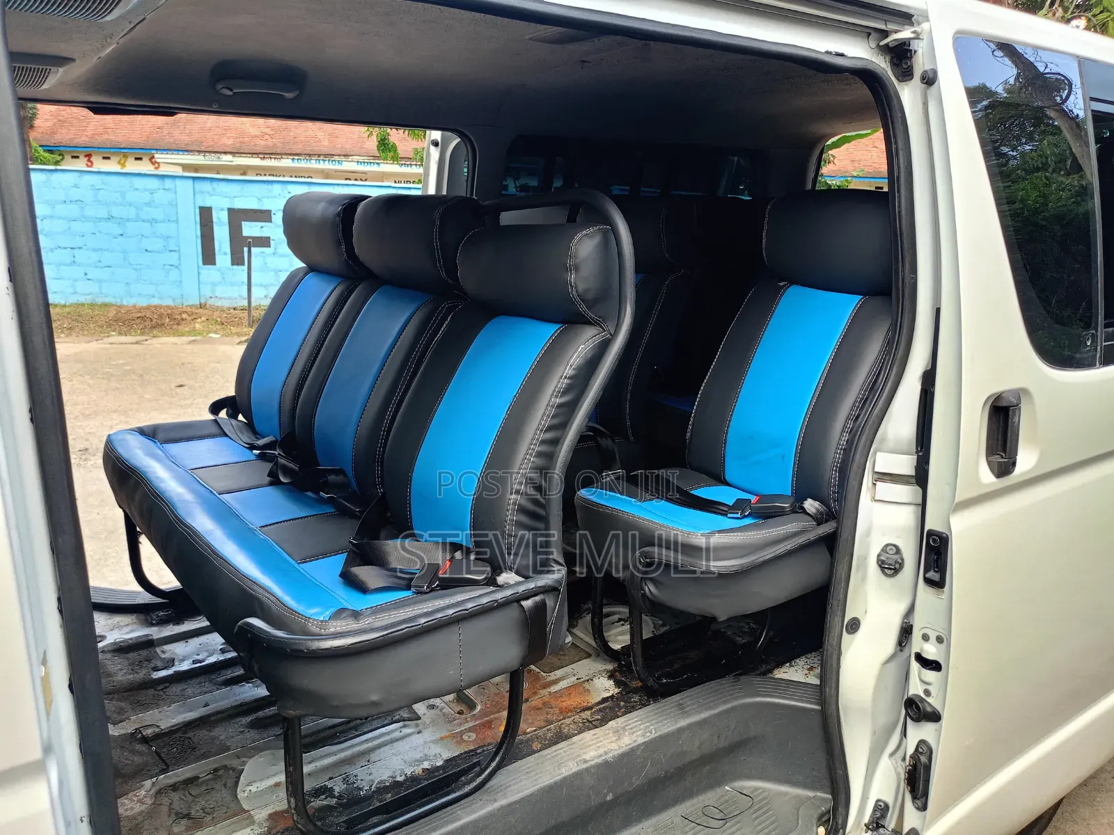 Toyota HiAce 2012 White