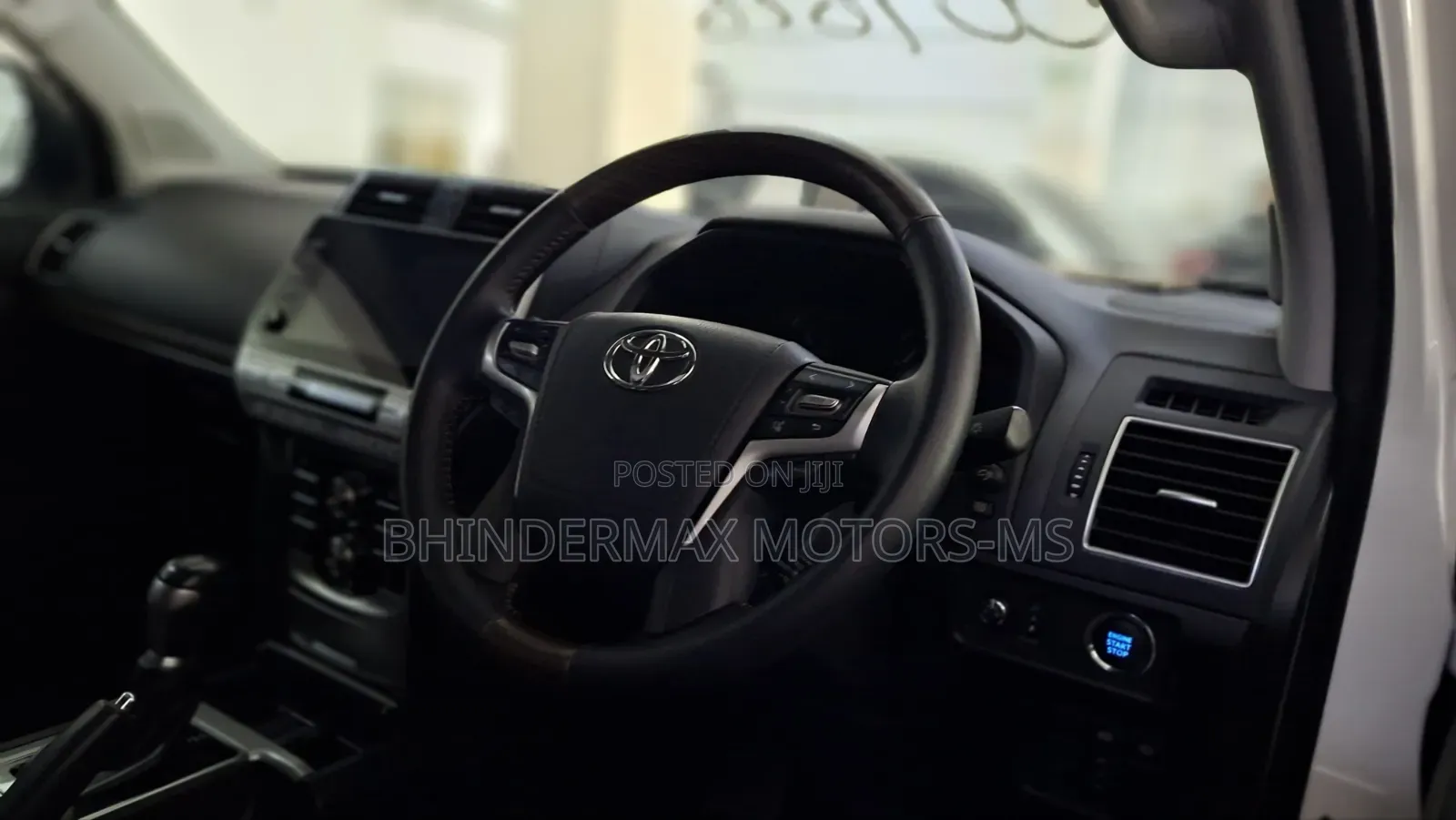 Toyota Land Cruiser Prado 2.8 2019 White