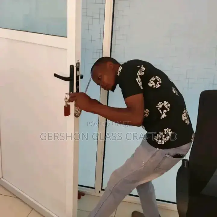 Aluminium Swing Door
