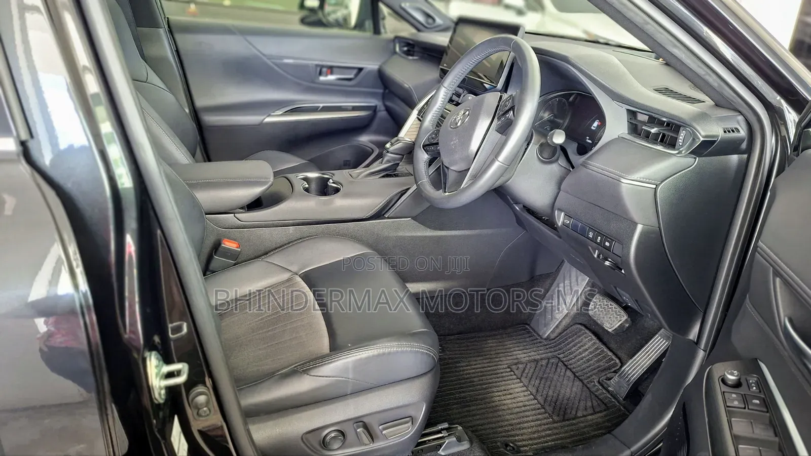 Toyota Harrier 2.0 4WD 2020 Black