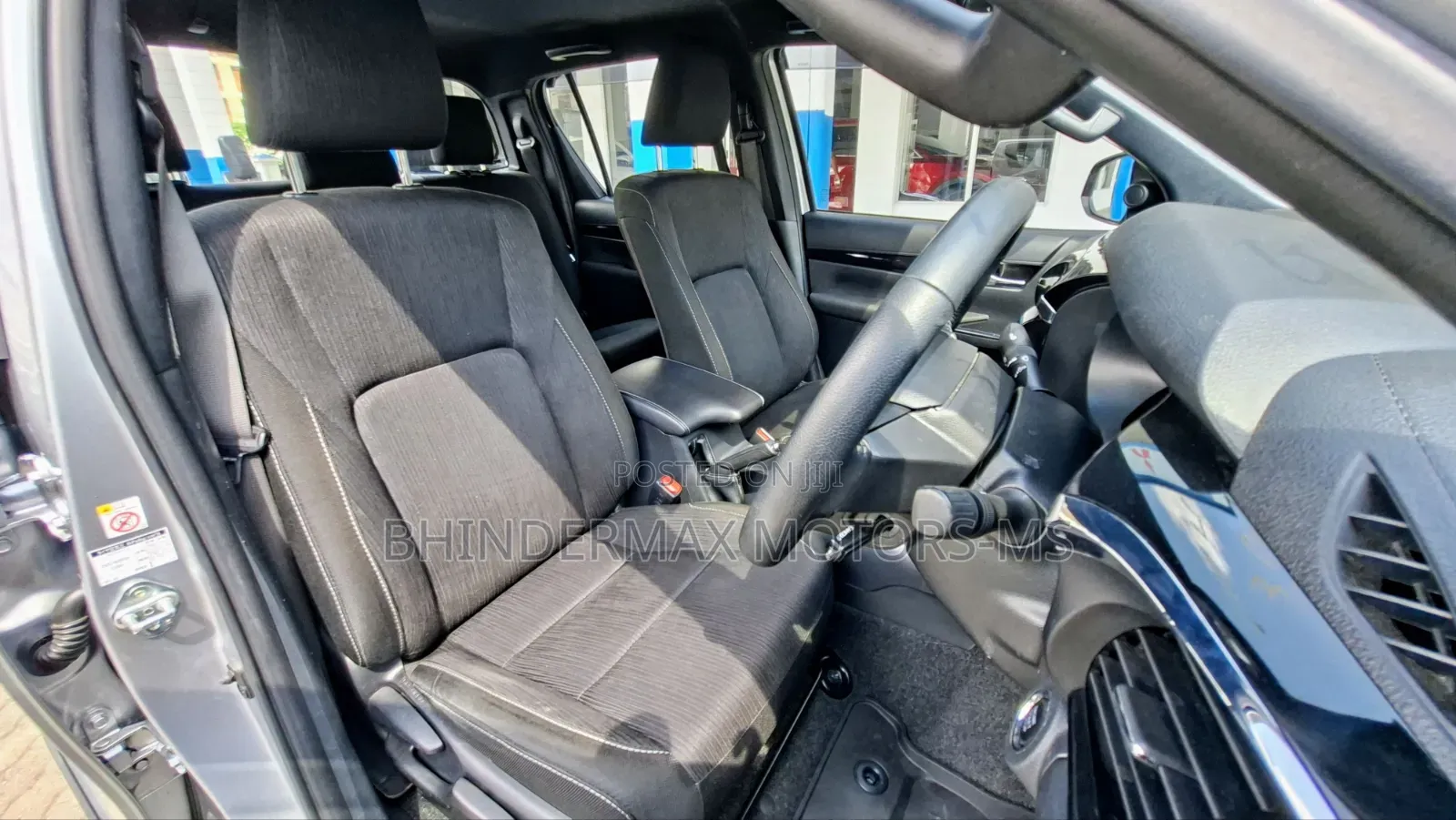 Toyota Hilux Revo Double Cab Deisel 2.4 RWD 2019 Silver