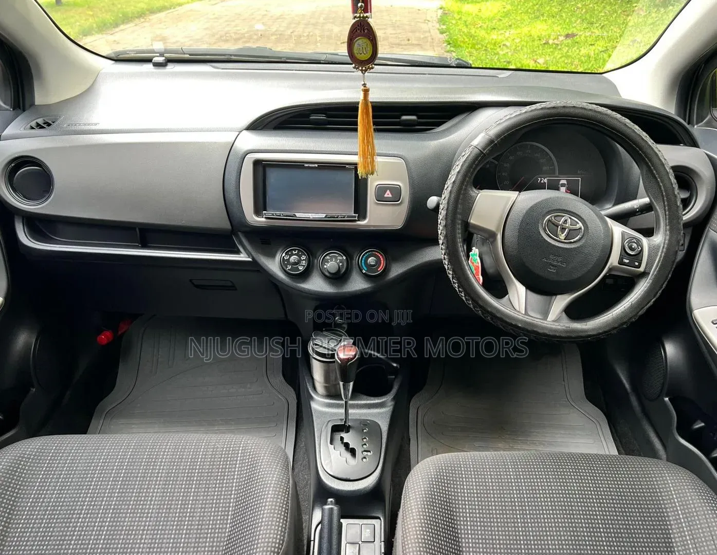 Toyota Vitz 2014 Brown