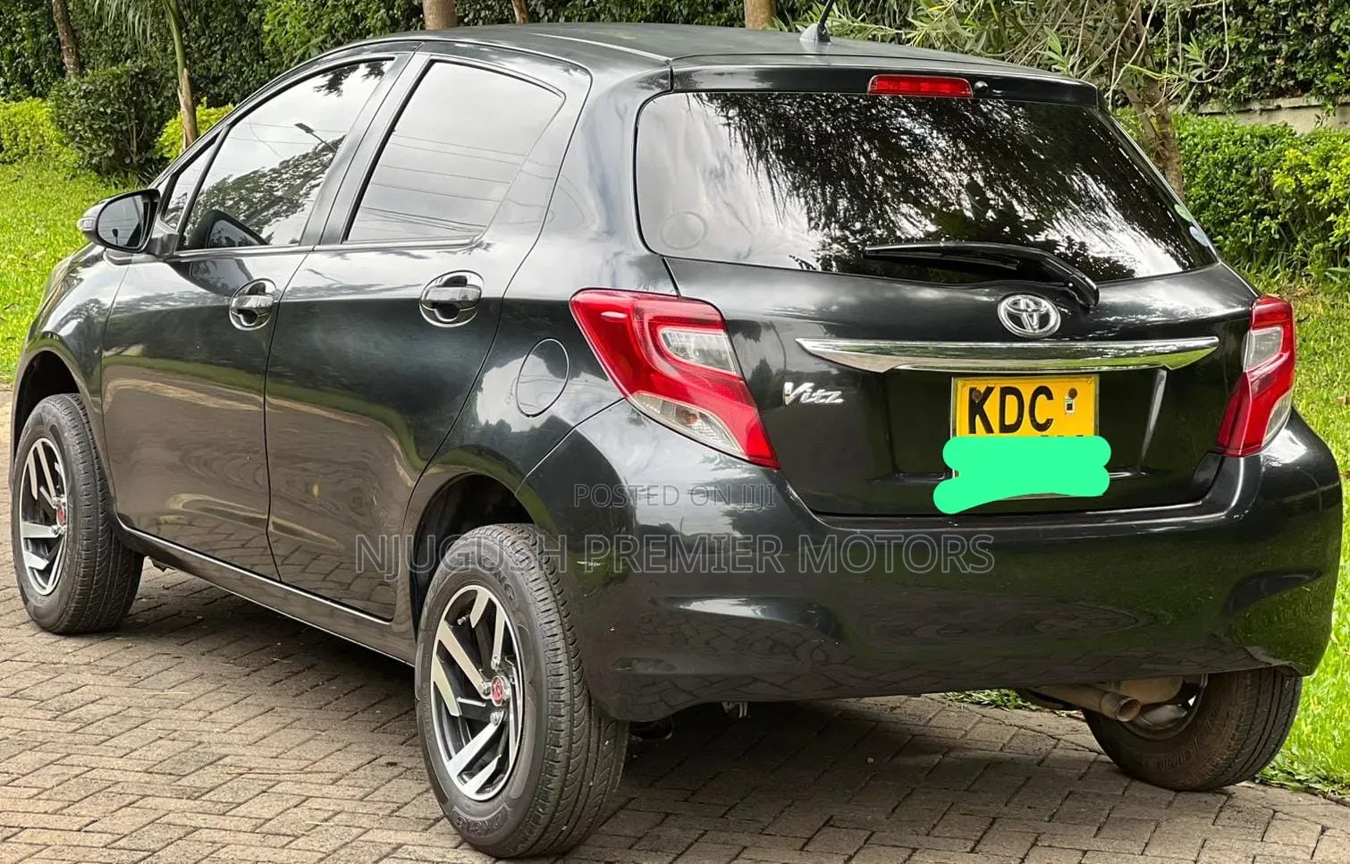 Toyota Vitz 2014 Brown
