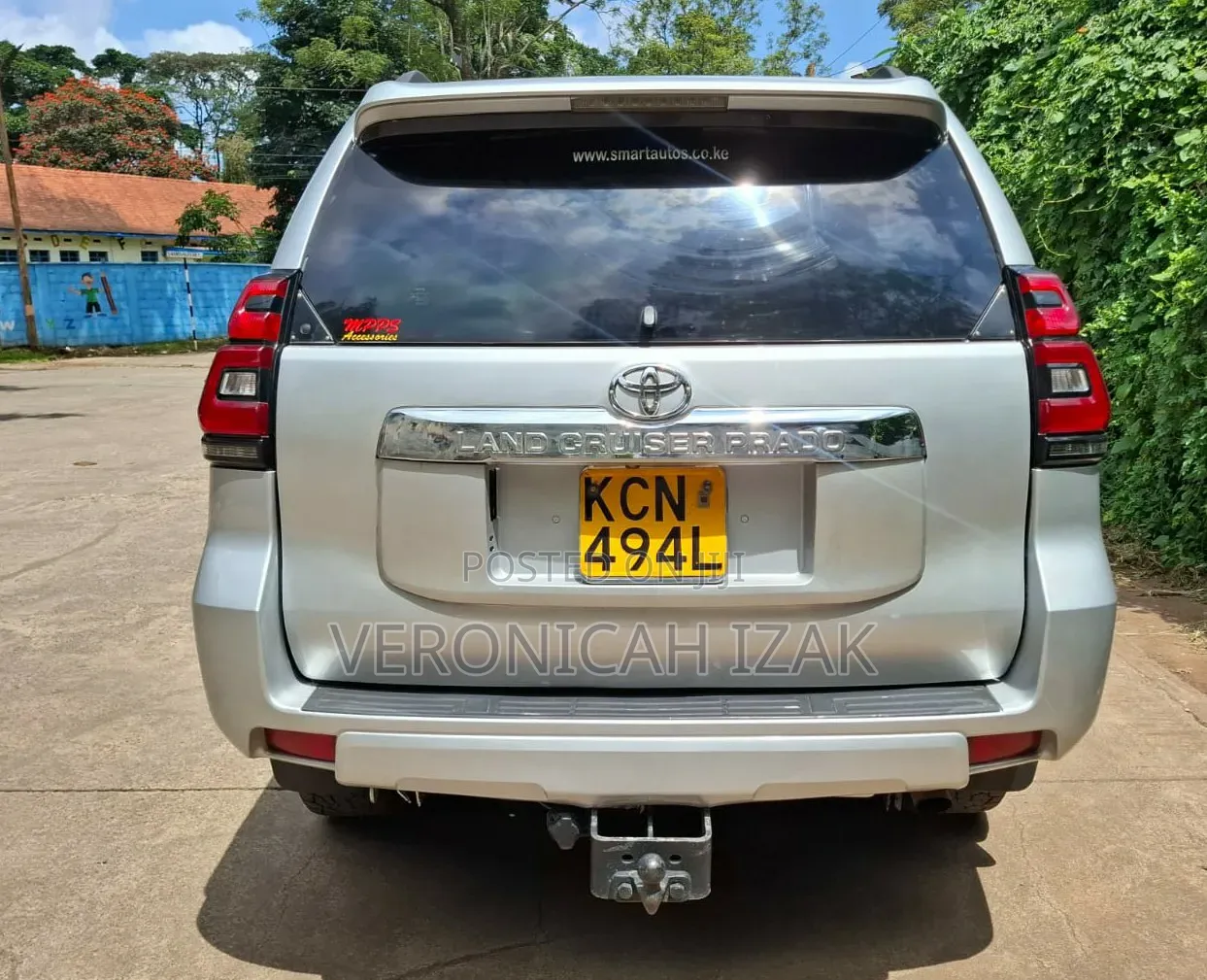 Toyota Land Cruiser Prado 2010 Silver