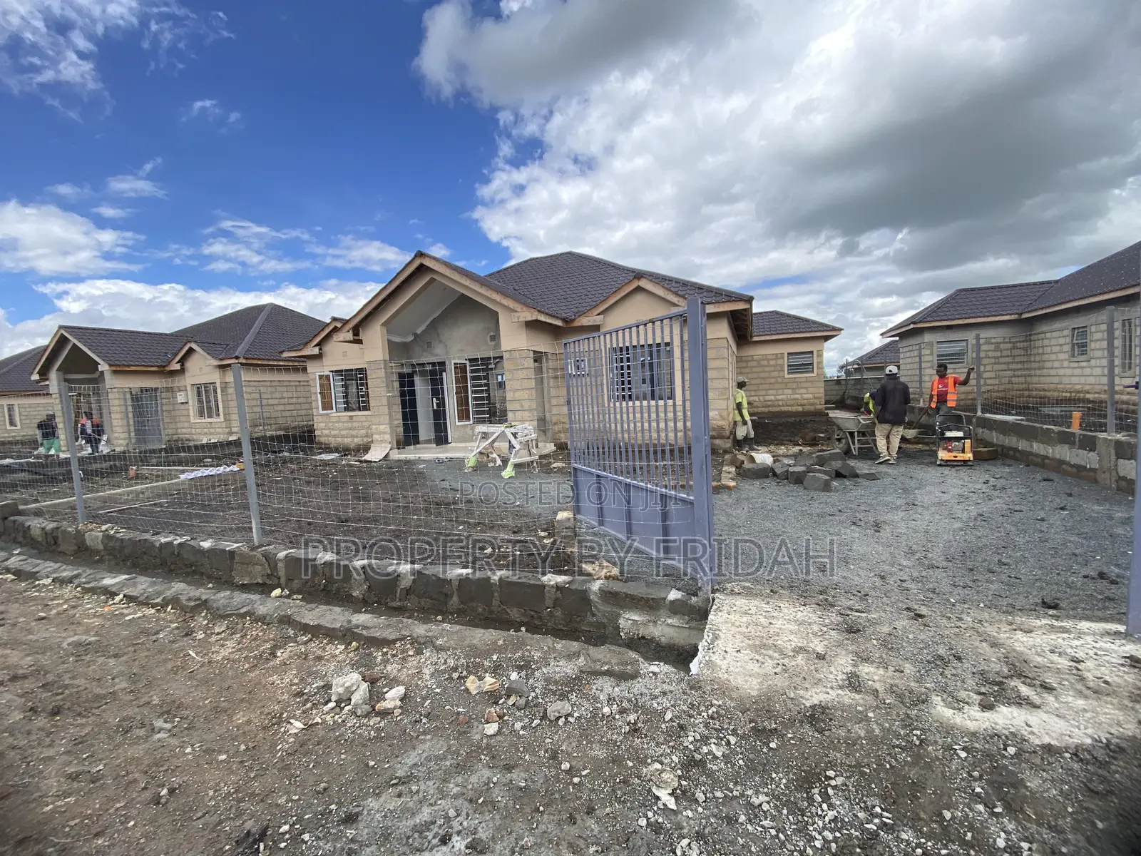 3bdrm Bungalow in Kitengela for sale