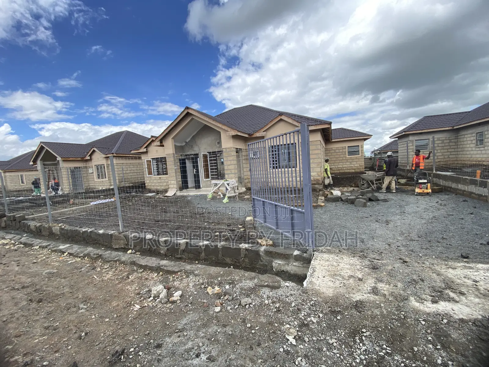 3bdrm Bungalow in Kitengela for sale