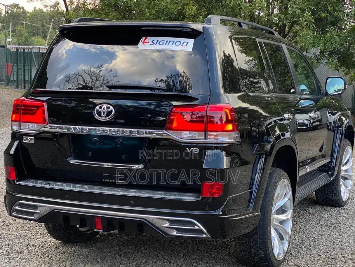 Toyota Land Cruiser 4.6 V8 ZX 2019 Black