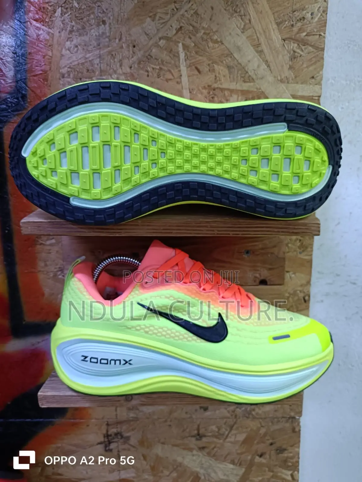Nike Zoom Vomero Plus Runner