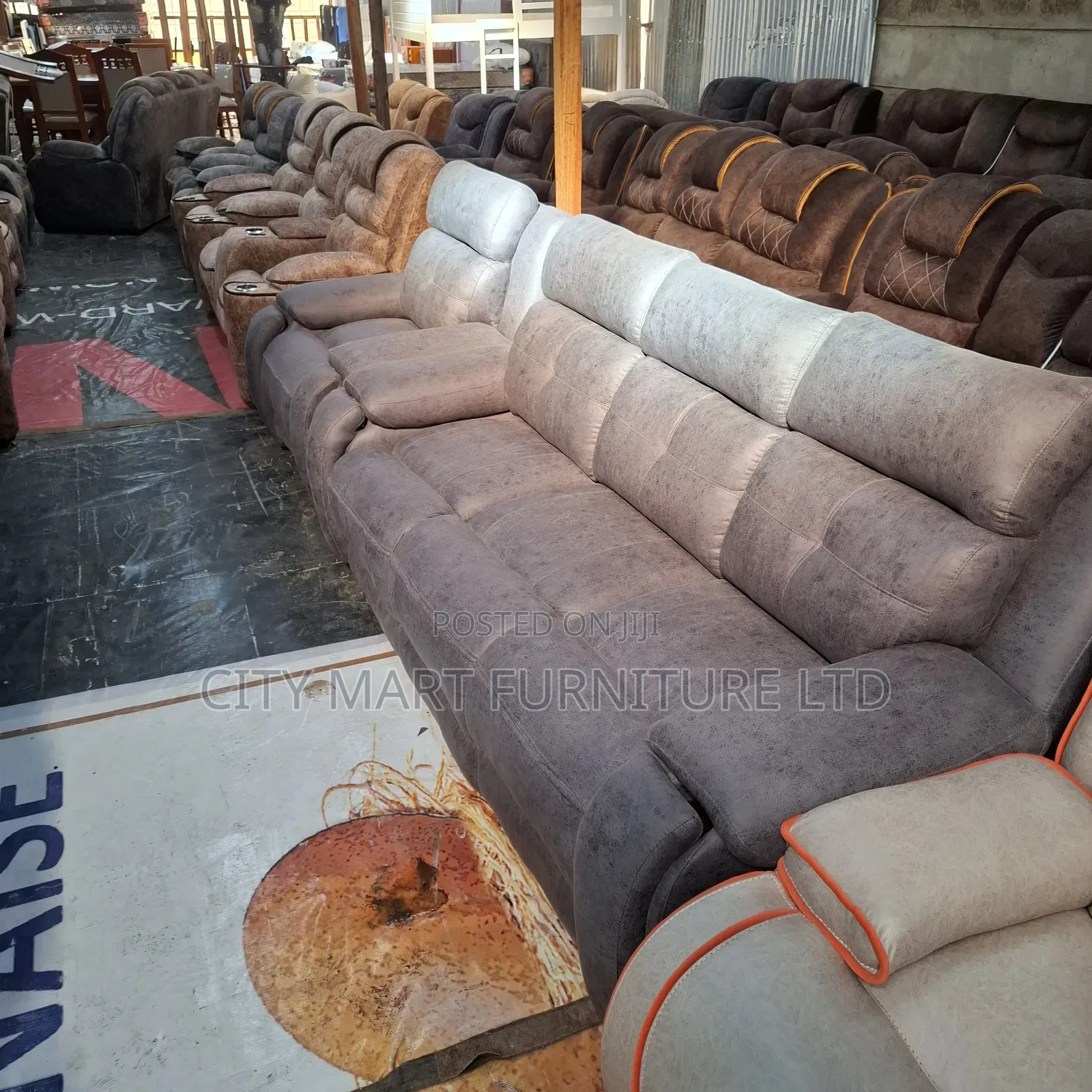 Layered Modern 5-Seater Semi-Recliner Sofas Offers 