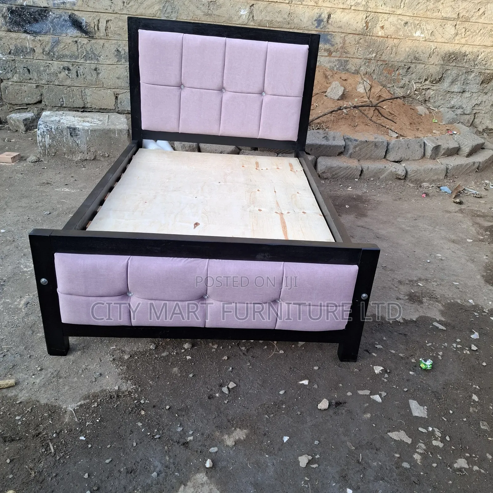 Visionary Modern Mocket Beds on Offer!