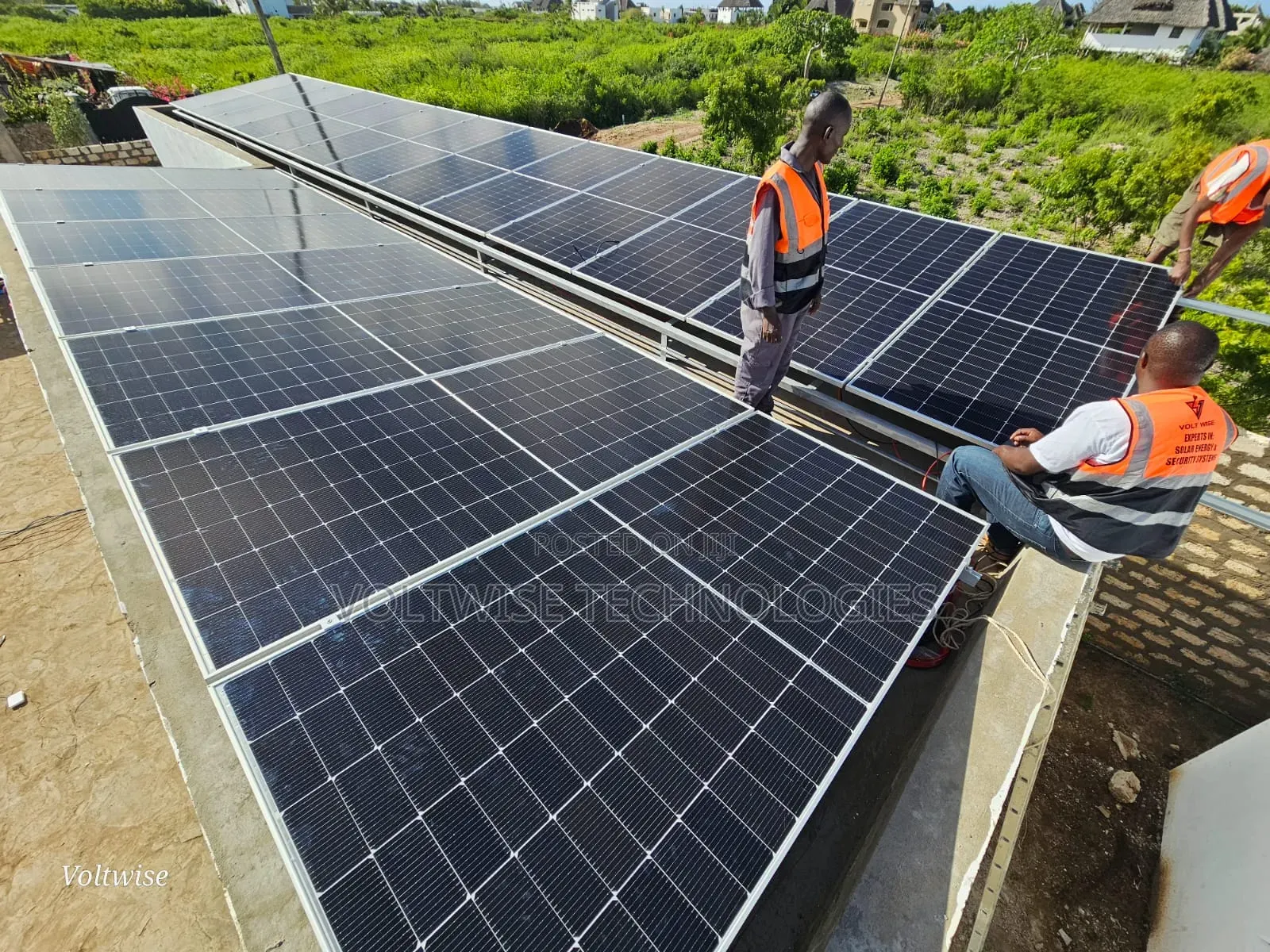 24kw Felicity Hybrid Solar Setup – Dual Inverters + 50kwh Battery Bank