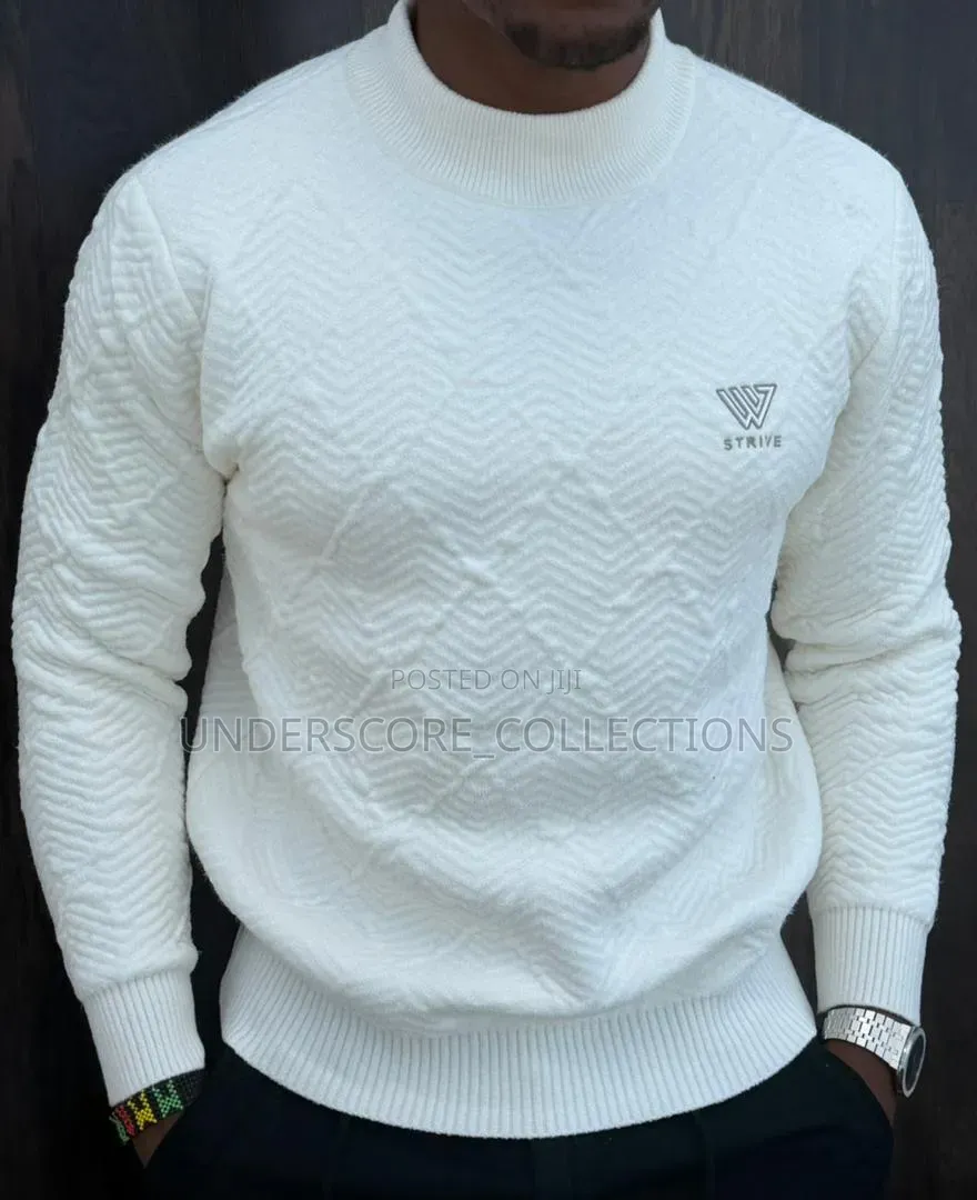 Men Classic Round Neck Sweaters