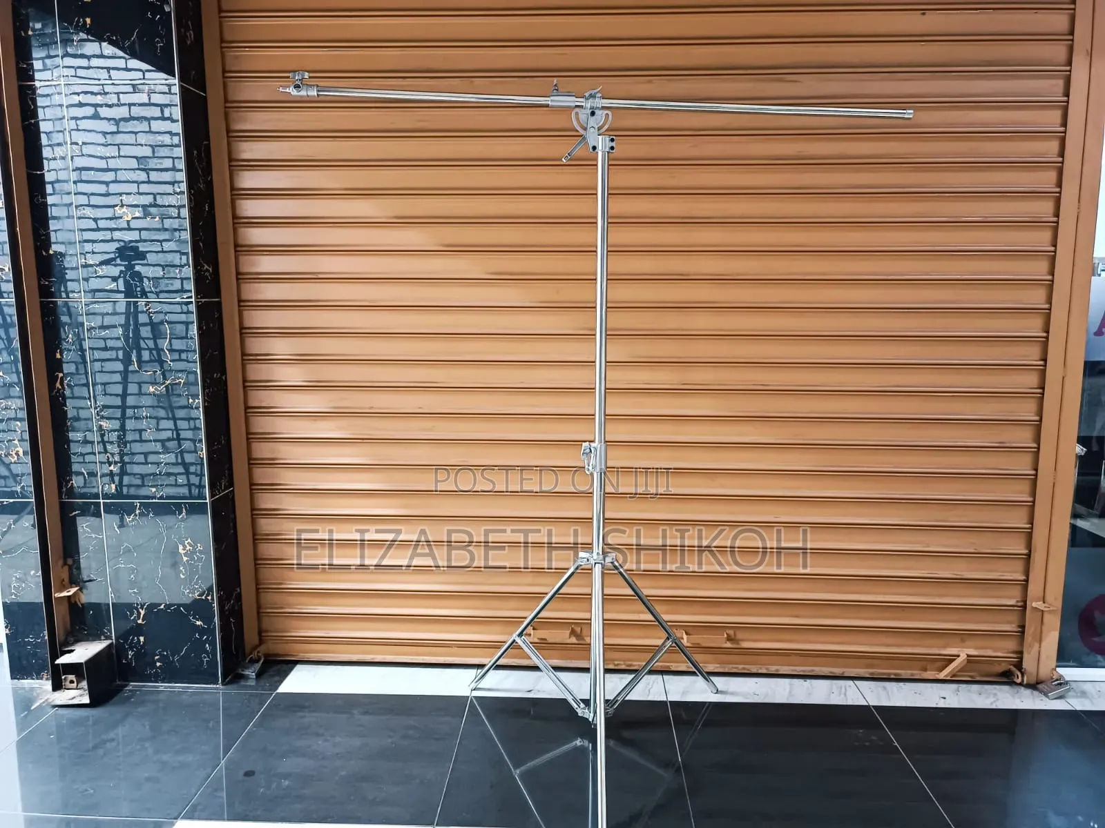 Light Stand With Boom Arm and Sandbag