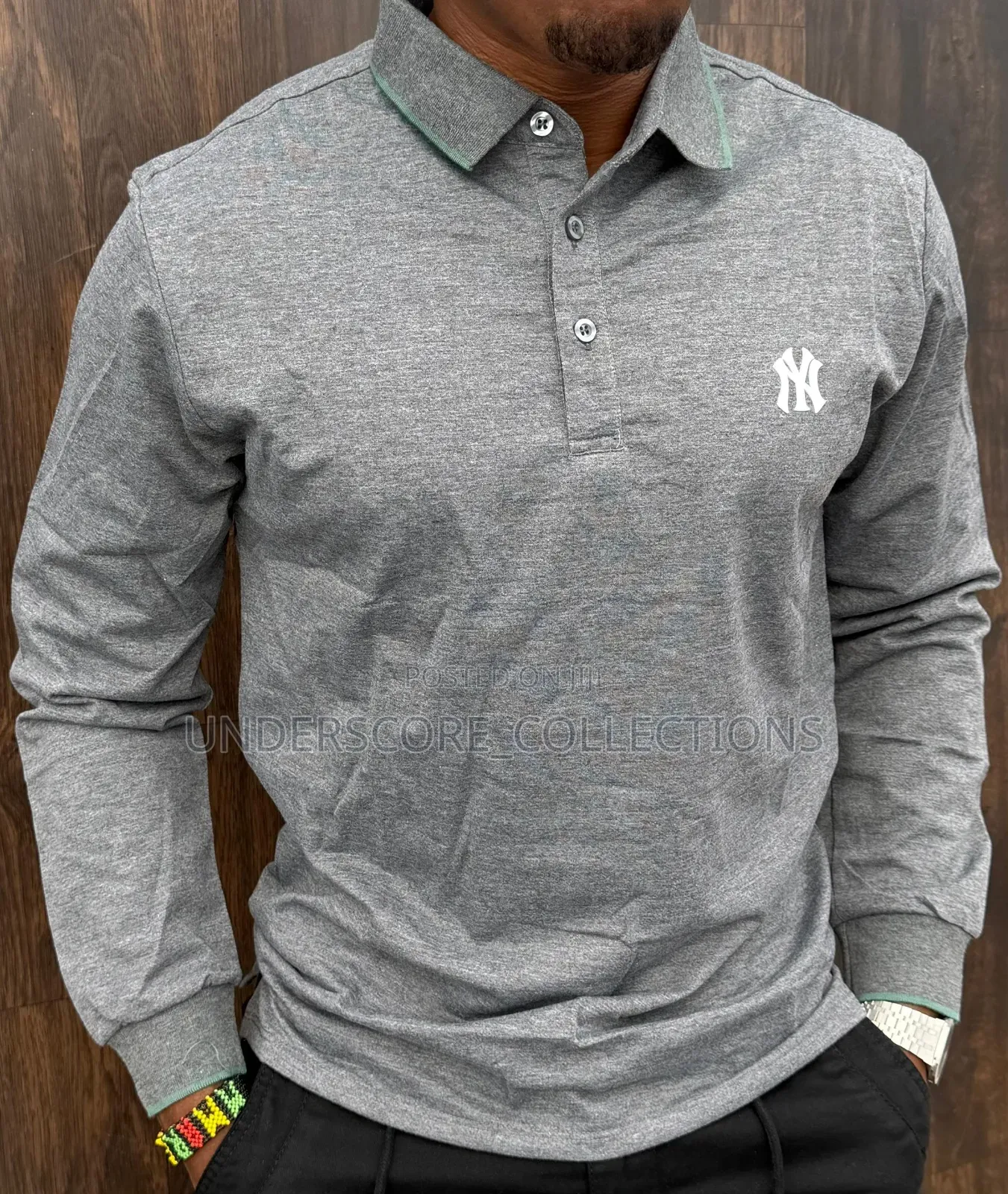 Men Longsleeved T-Shirt With Collar