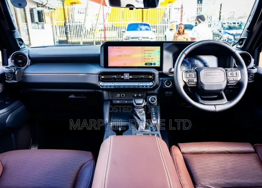Toyota Land Cruiser Prado 2.8 2024 Black