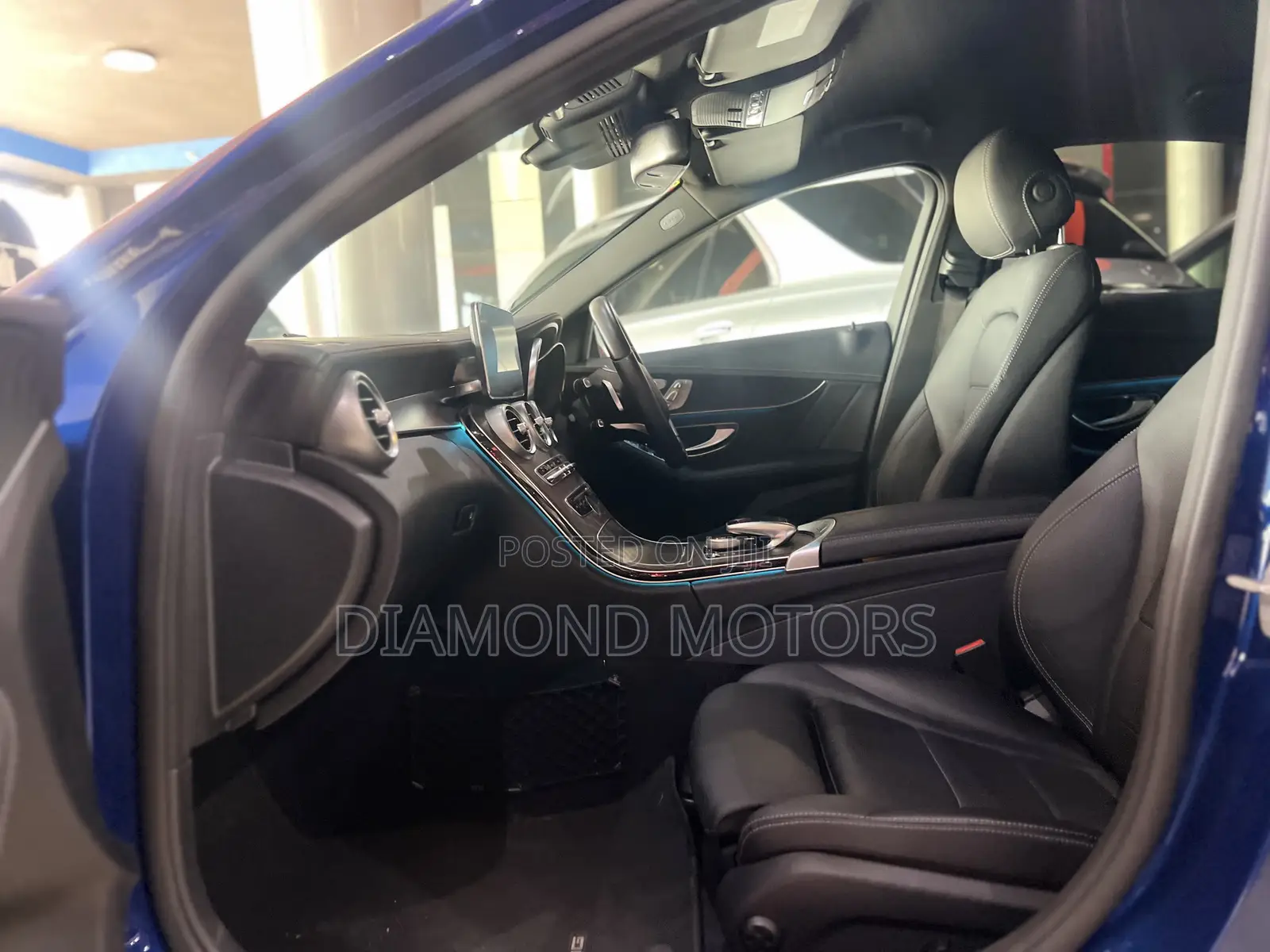 Mercedes-Benz C200 2018 Blue