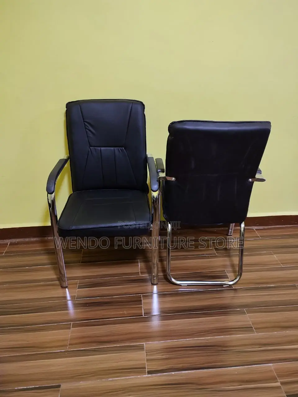 Office Chair : Q12 Black Faux Leather Visitor Office Chair,
