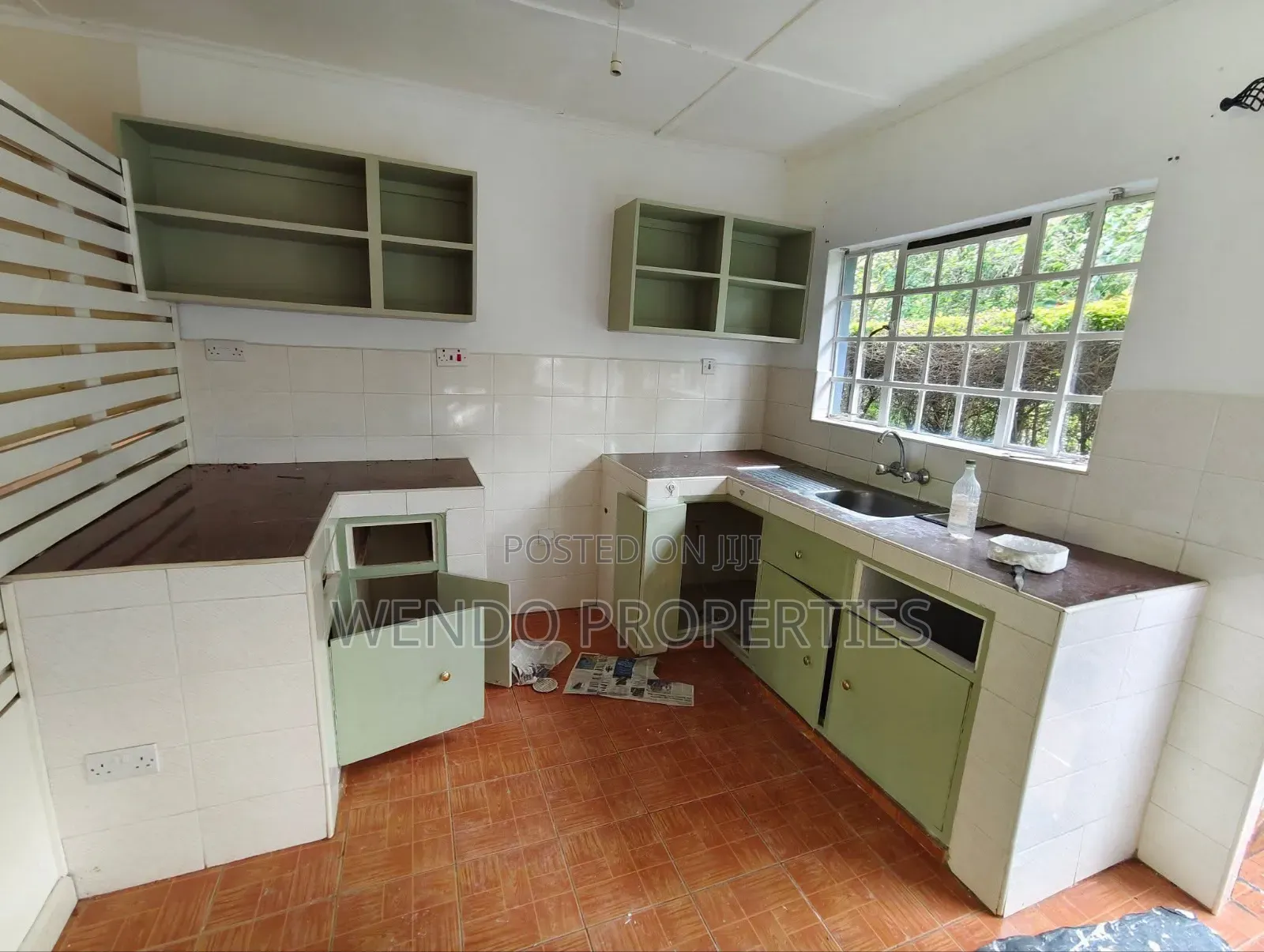 2bdrm Bungalow in Karen for rent