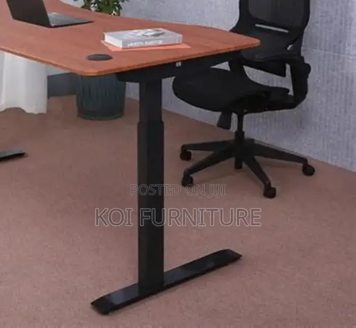 Office Desk; Etr5 1.4 Meters Electric Adjustable Office Desk