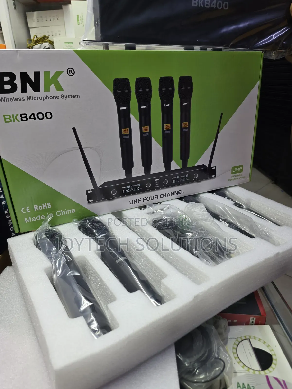 Bk8400 Professional Wireless Mic Set for Church, School Live Perform
