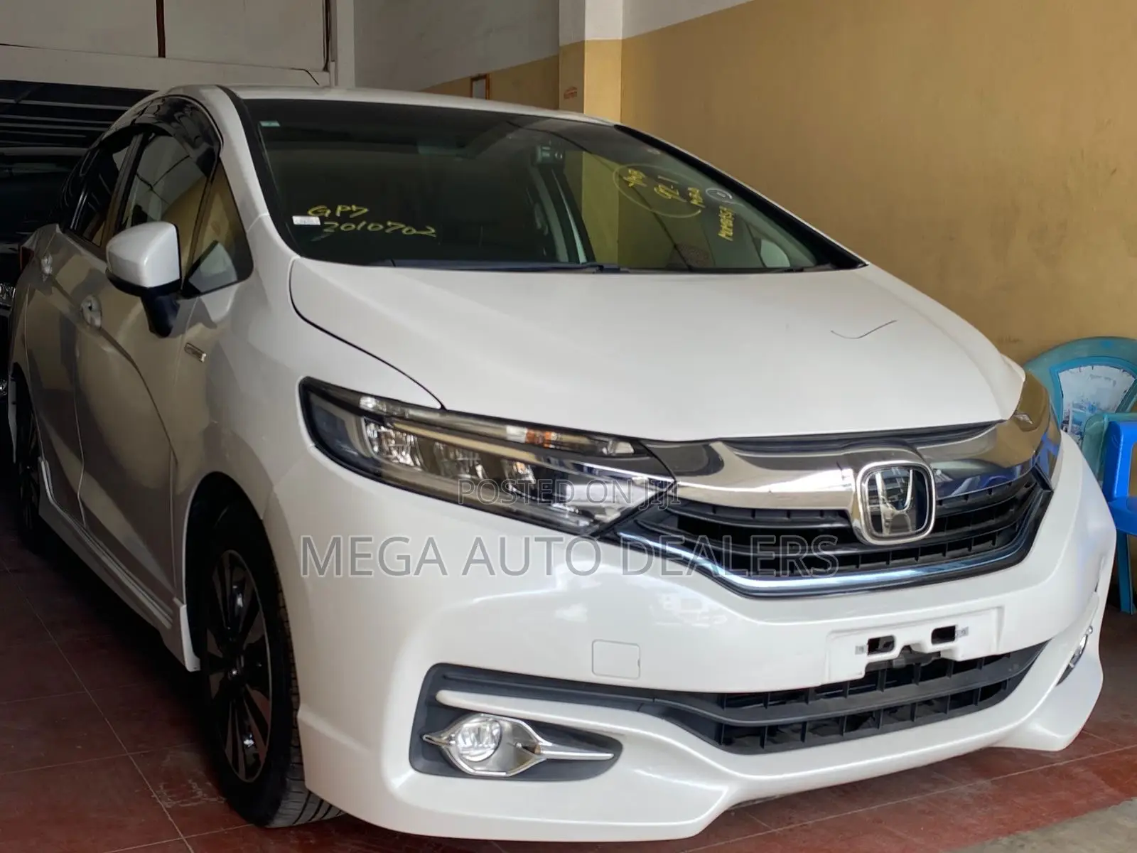 Honda Fit Shuttle 2019 White