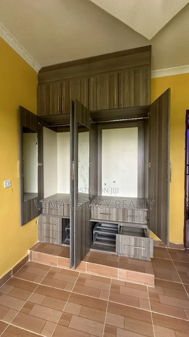 4bdrm Maisonette in Kimbo for sale