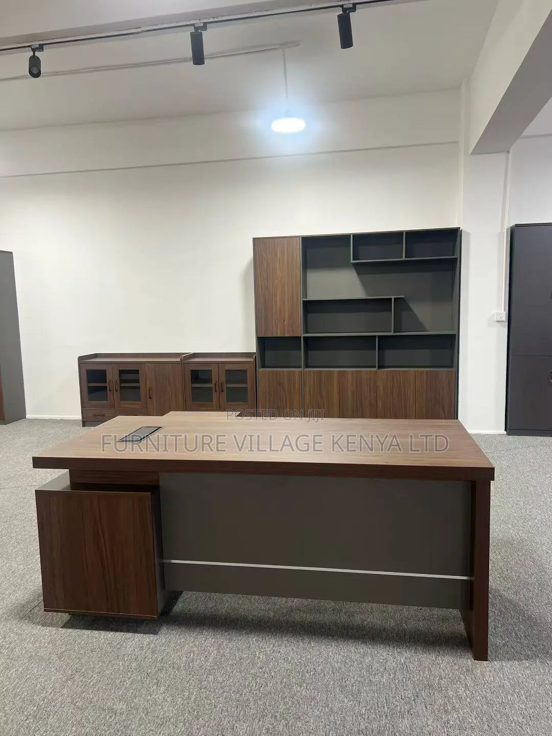 Executive Presidential Wooden L-Shaped Desk