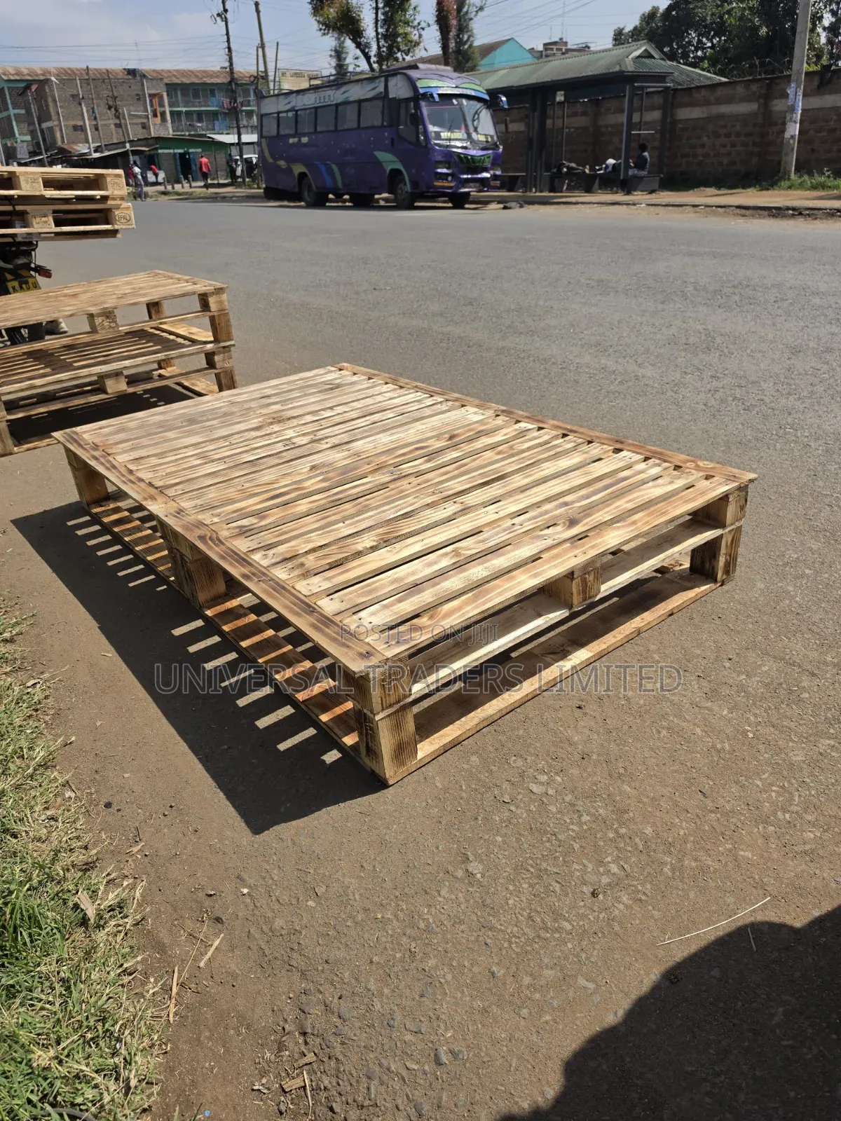 Neat 5x6 Pallets Bed - Strong and Quiet