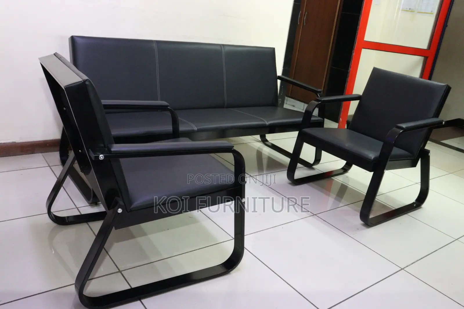 Office Sofa : B78 Black 5-Seater Office Waiting Sofa Set