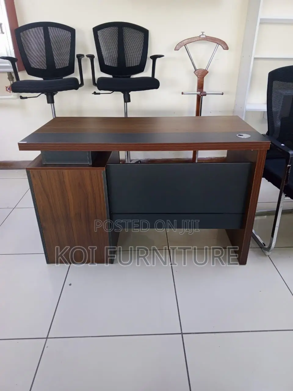 Office Desk : 1.2m Modern Office Desk With a Wood Grain Laminate Top