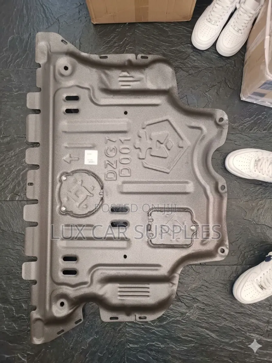 Volkswagen Tiguan Heavy-Duty Engine Sump Guard