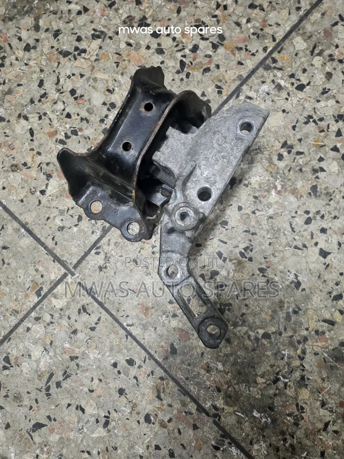 Nissan Note Engine Mounting