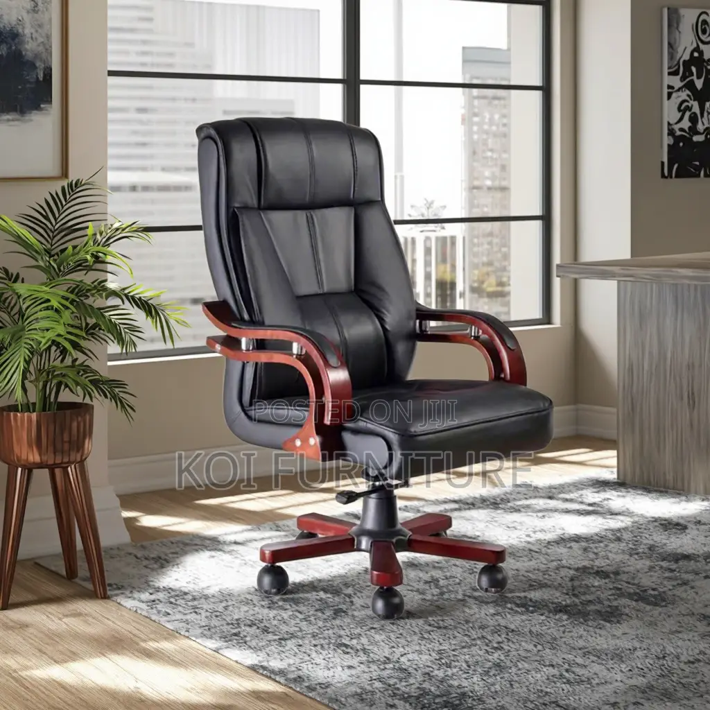 Office Chair:Bliss Executive Office Chair Upholstered in Black Leather