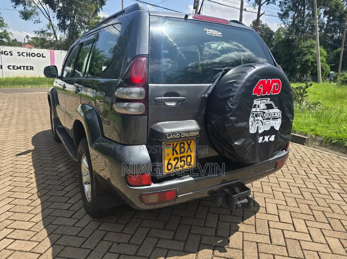 Toyota Land Cruiser Prado 3.0 D-4D 5dr 2007 Gray