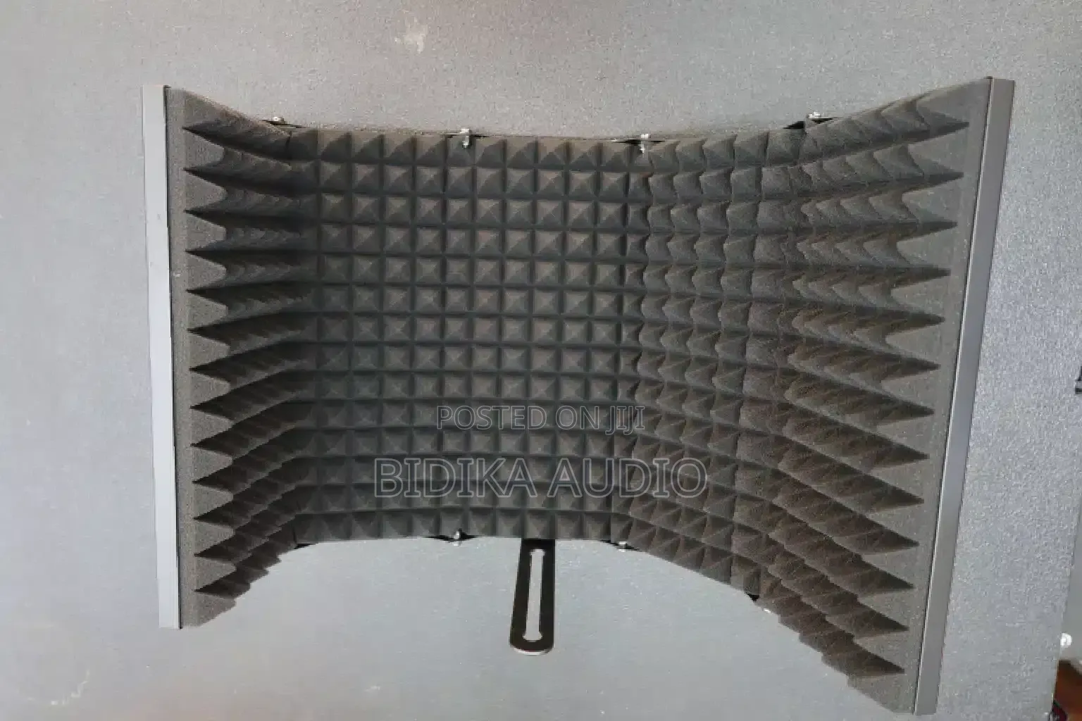 Quality Sound Reflection Absorbing Wall