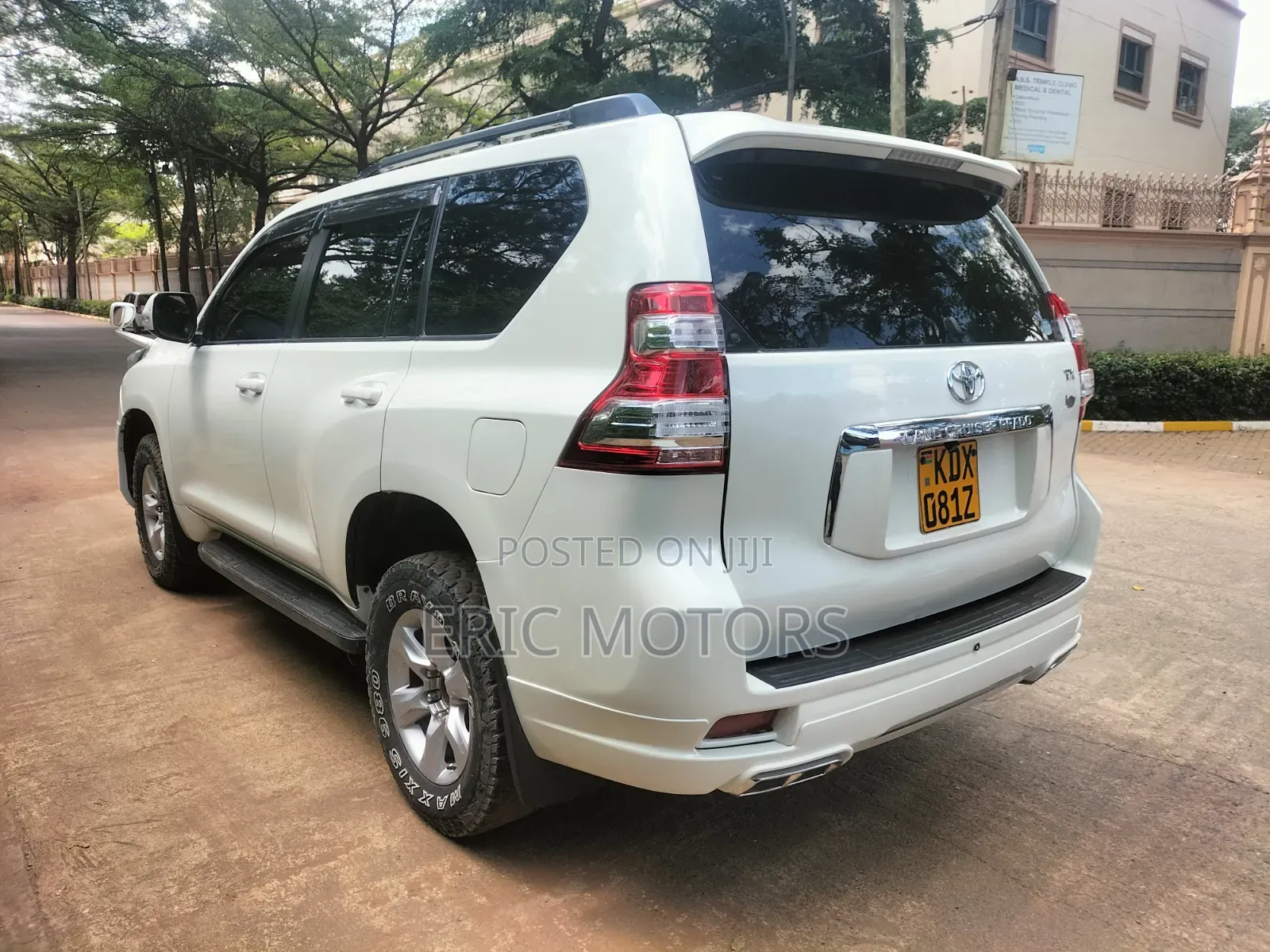 Toyota Land Cruiser Prado 2.7 i 2013 White