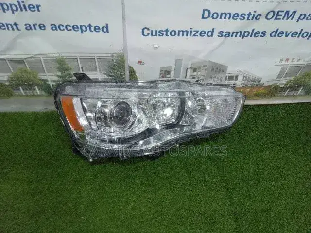 Outlander 2010/2012 Headlight Xenon