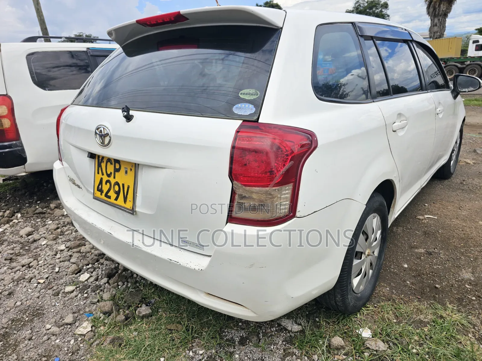 Toyota Corolla Fielder 1.5 Petrol FWD 2012 White