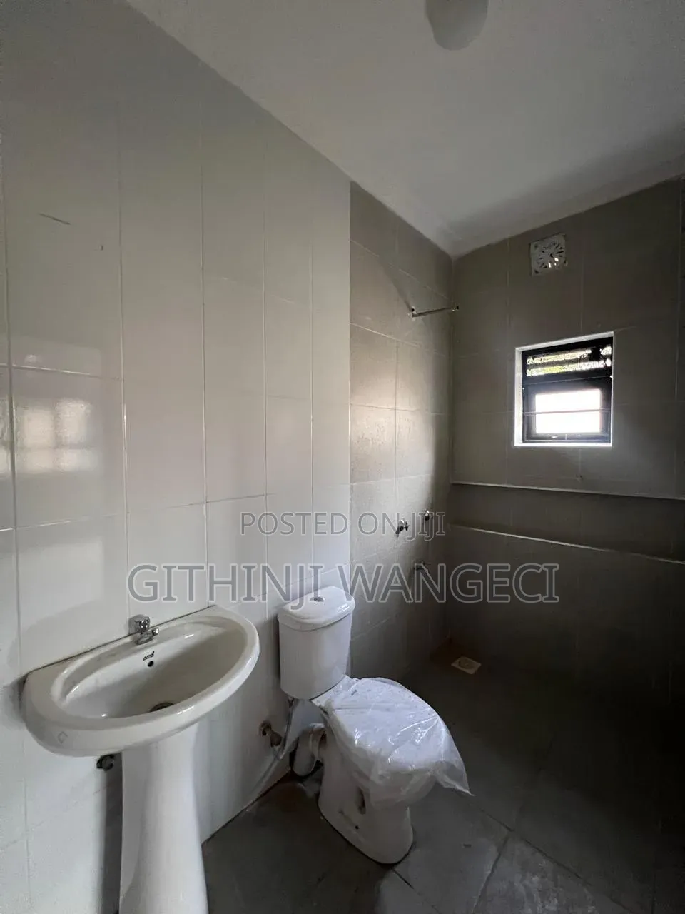 3bdrm Bungalow in Roimen, Matasia for sale