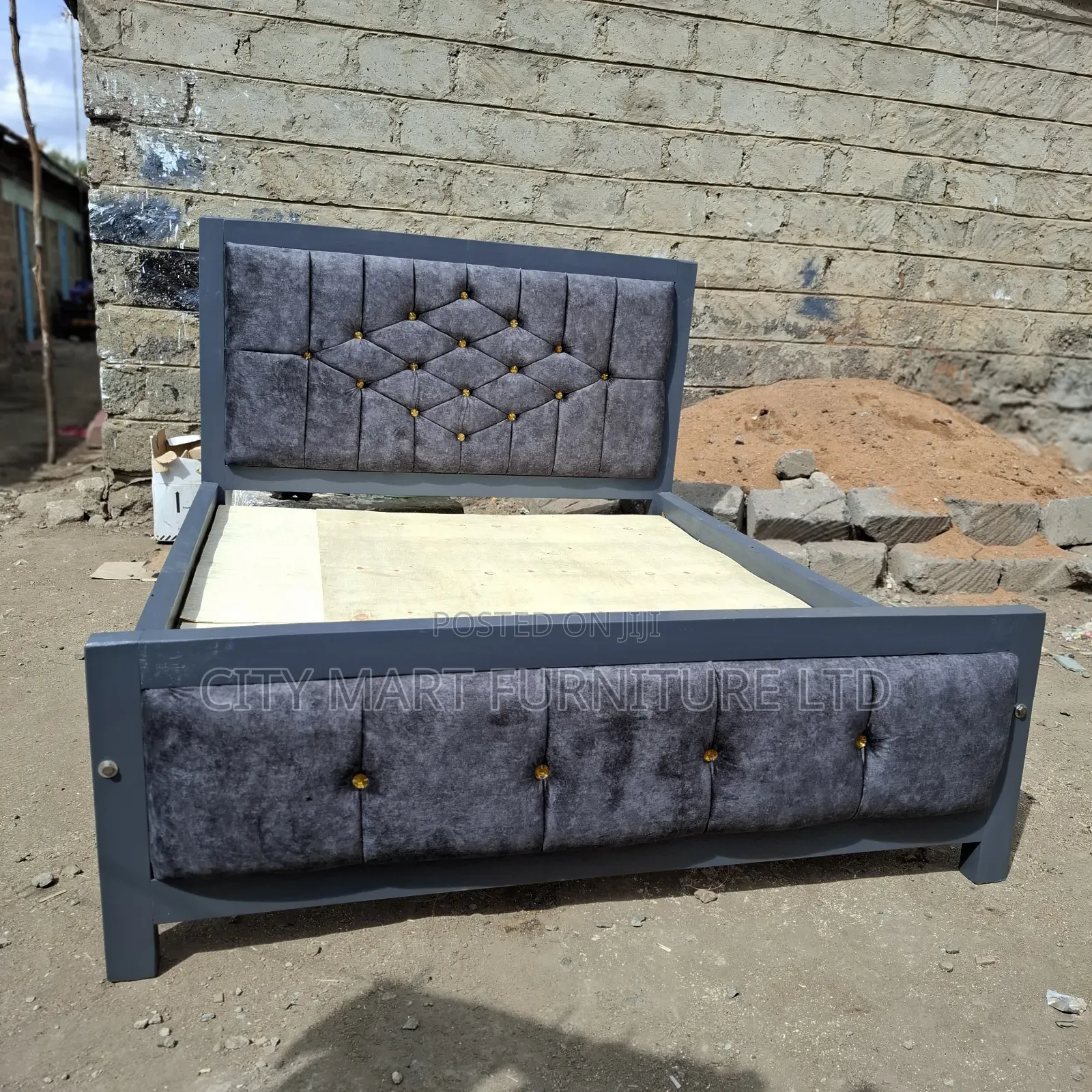 Admirable Modern Mocket Beds on Offer!