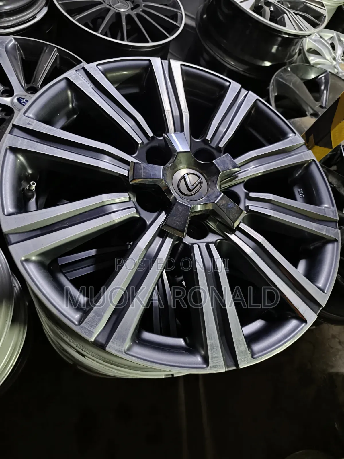 Landcruiser L200 V8 Rims 21iches Original