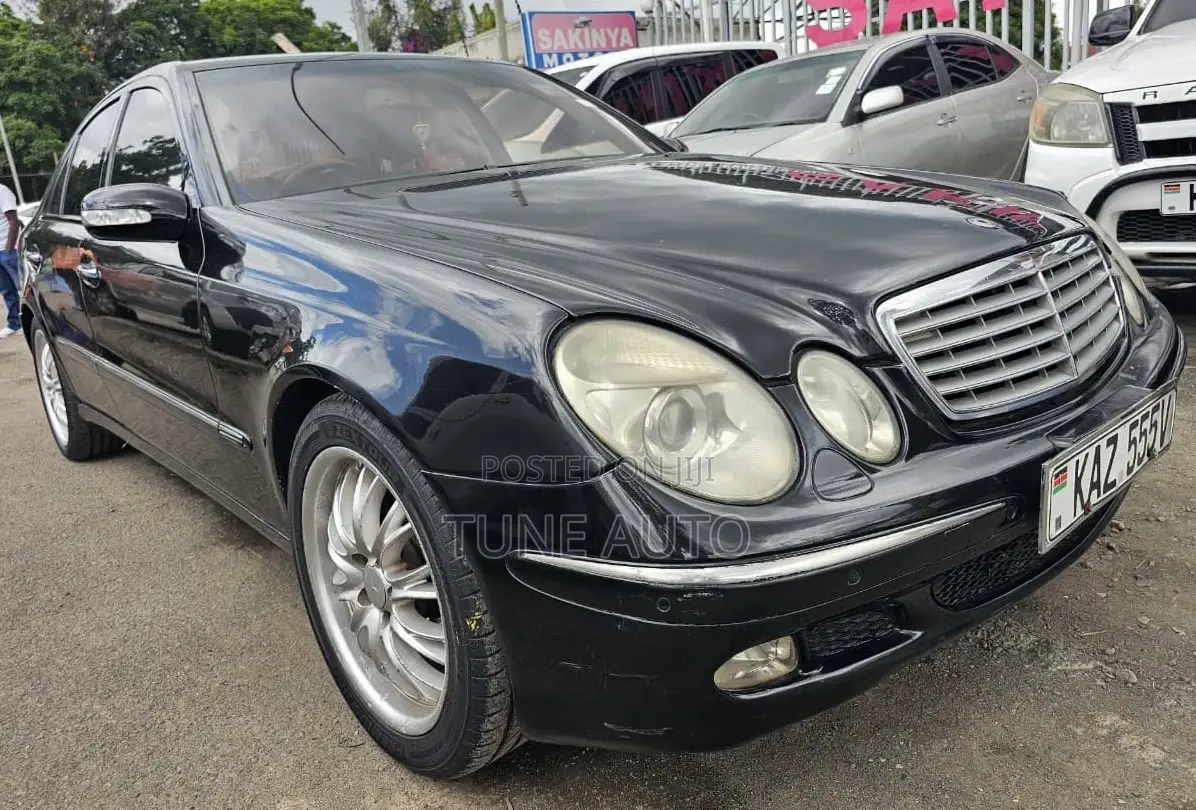 Mercedes-Benz E200 2004 Black