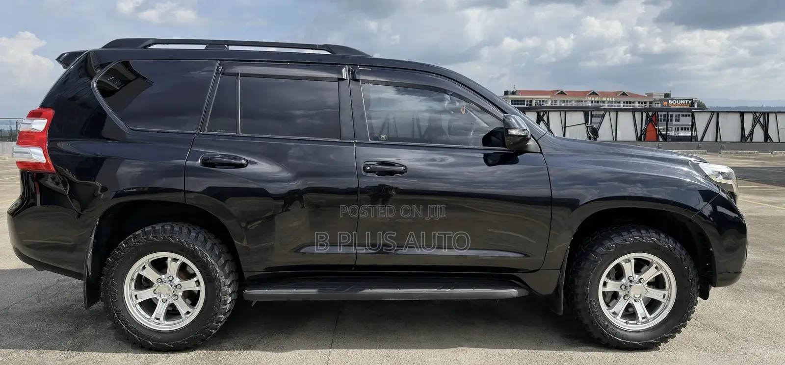 Toyota Land Cruiser Prado 2017 Black