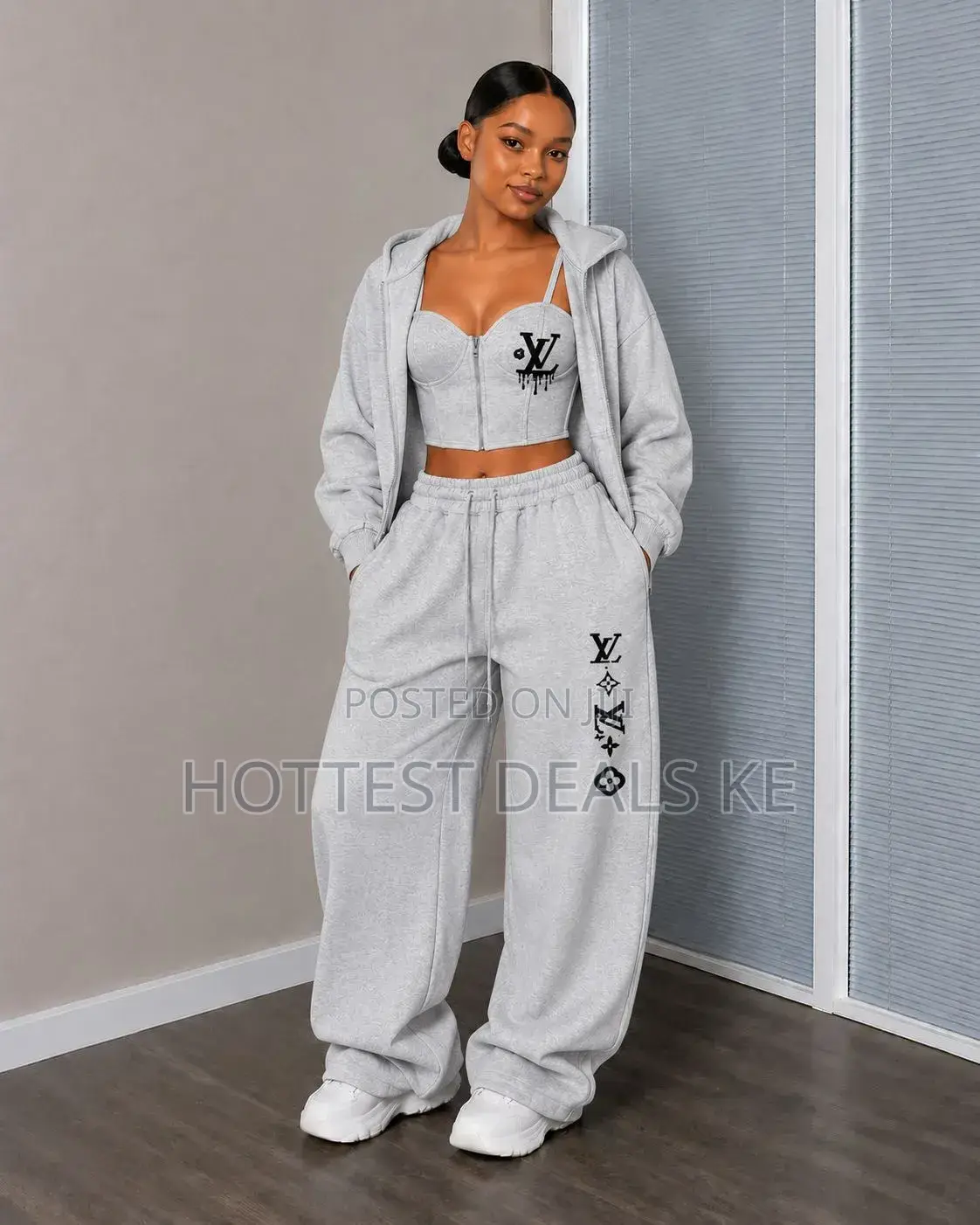 Fancy 3-Piece Light Blue Fleece Sweatset