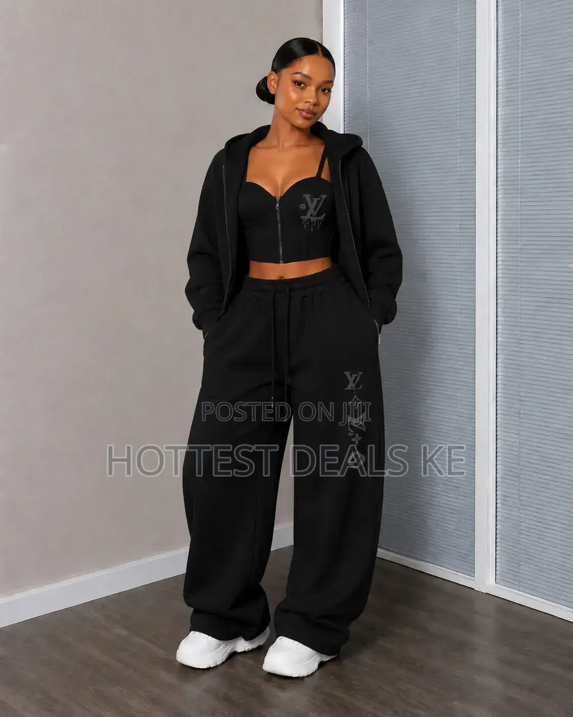 Fancy 3-Piece Light Blue Fleece Sweatset