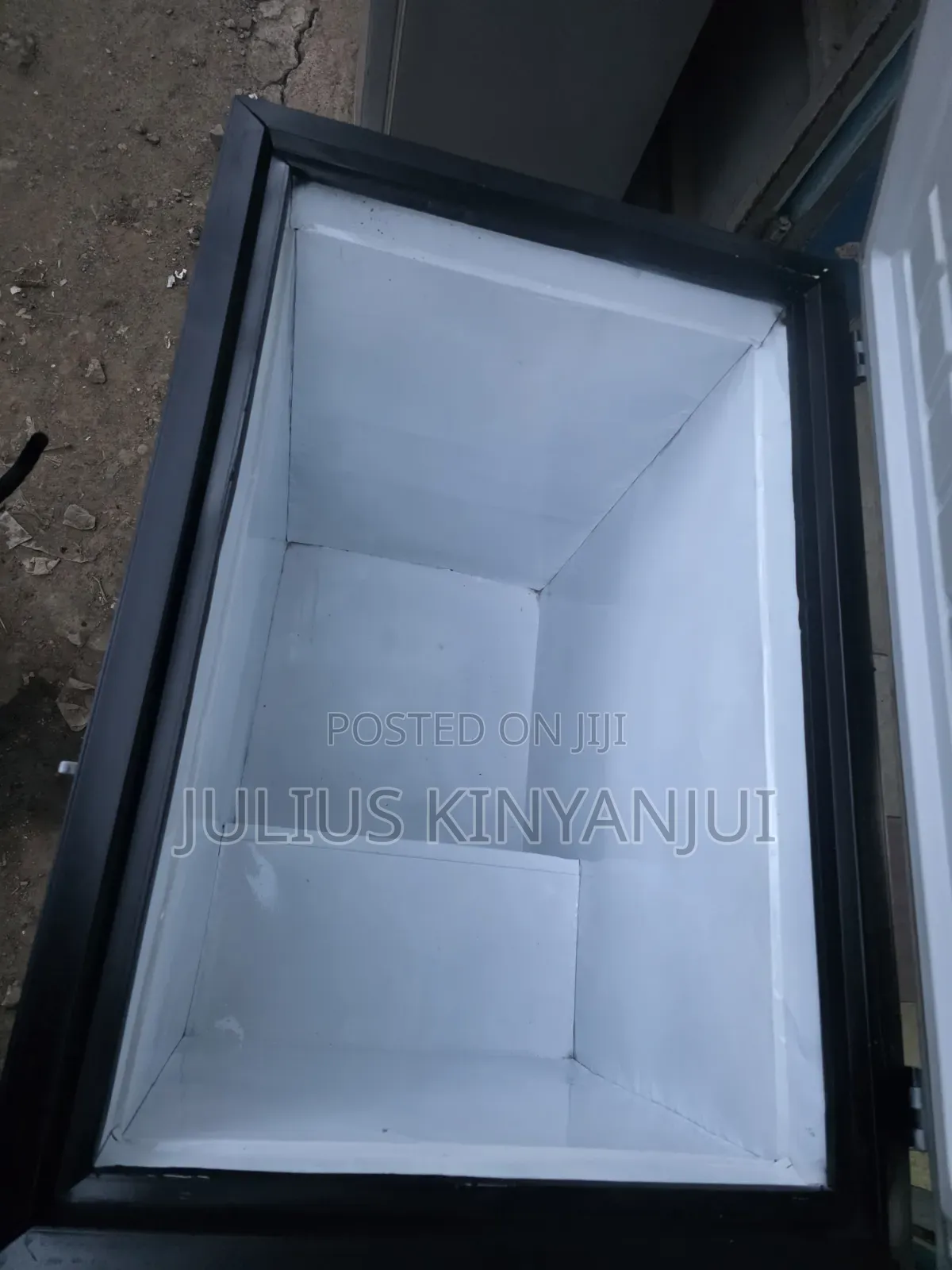250l Closed Freezer