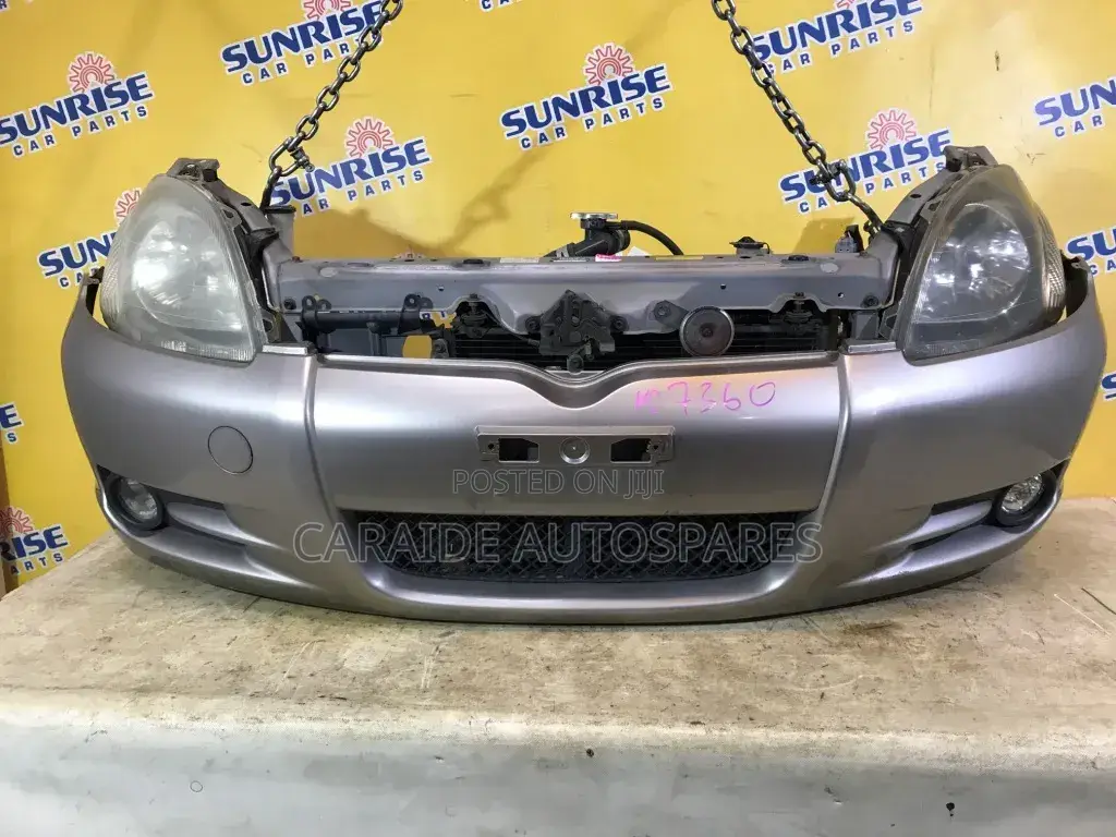 Vitz 2002/2004 Nosecut