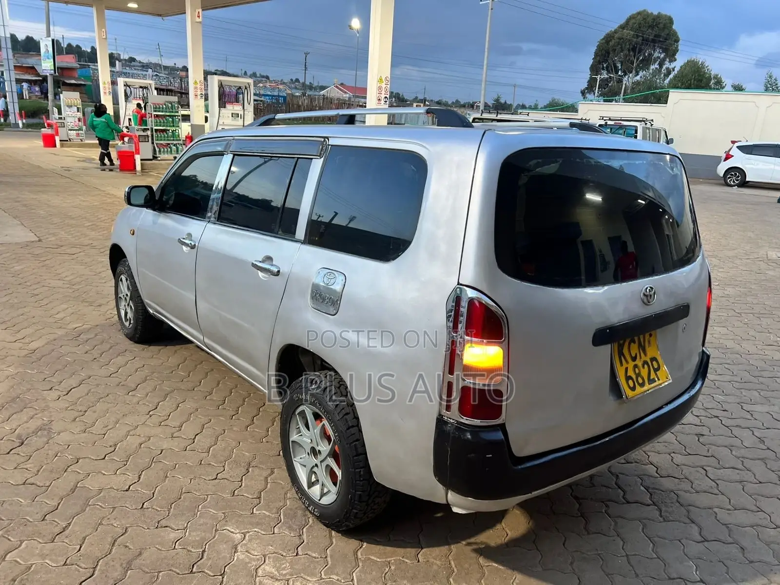 Toyota Probox 1.5 DX 2WD 2010 Silver
